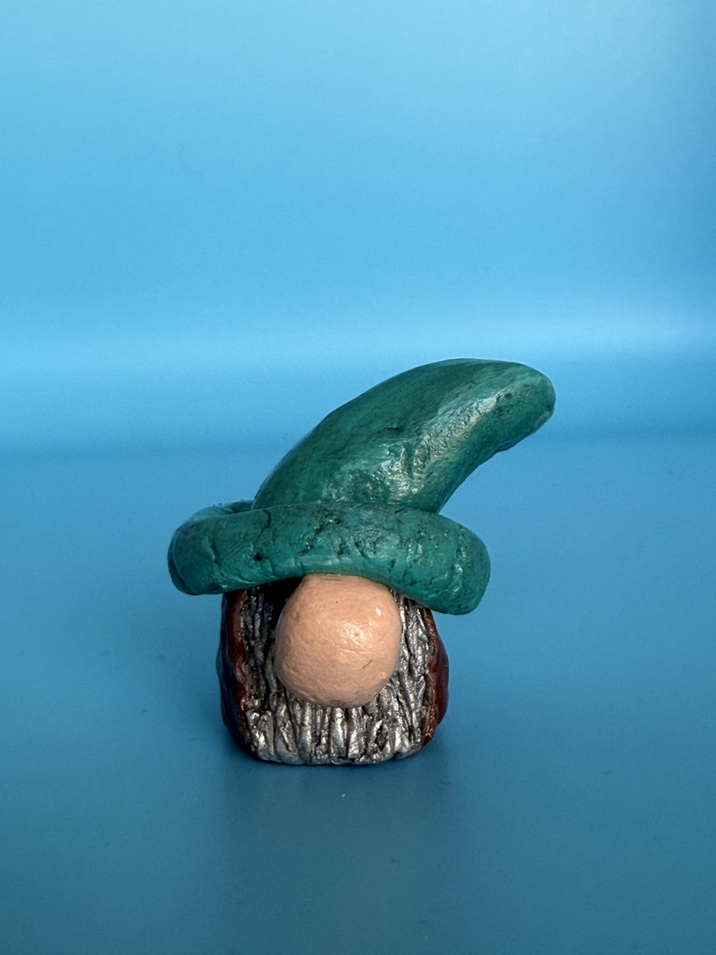 Desk Dweller Gnome — Aqua Hat, Brown Robes - GnomeNGarden